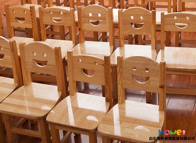 幼儿园室内抢椅子游戏活动的五种玩法规则